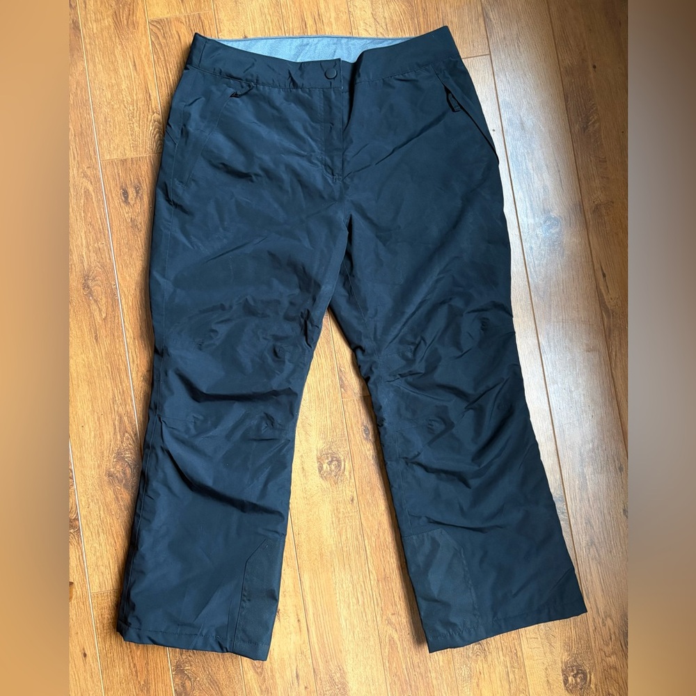 Lands' End Women's Black Insulated Waterproof Snow Pants. Size 14/16